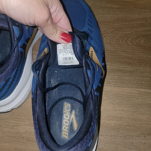 Brooks Men's shoes size 10.5 - Picture 5 of 6